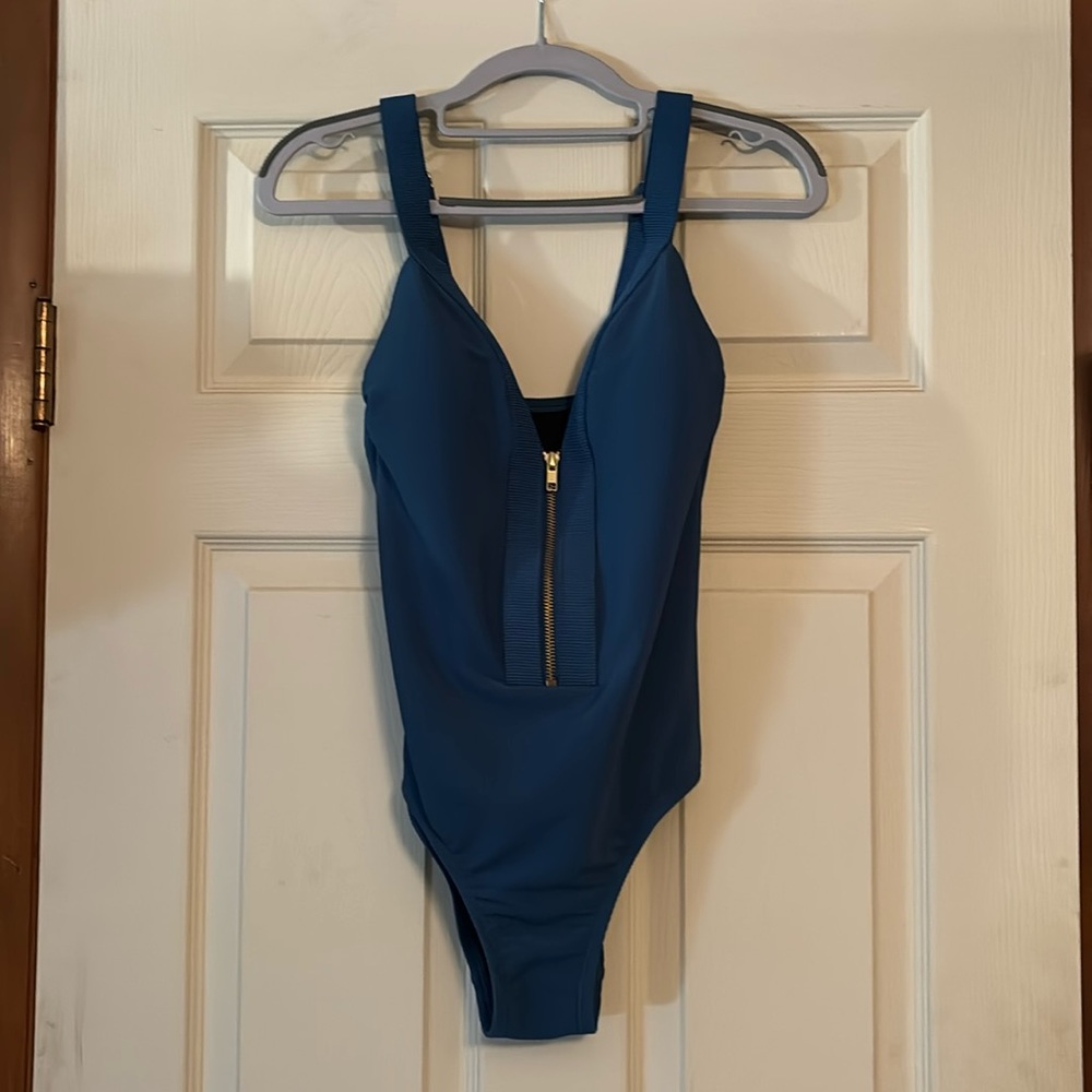 Kona Sole One piece swimsuit size s